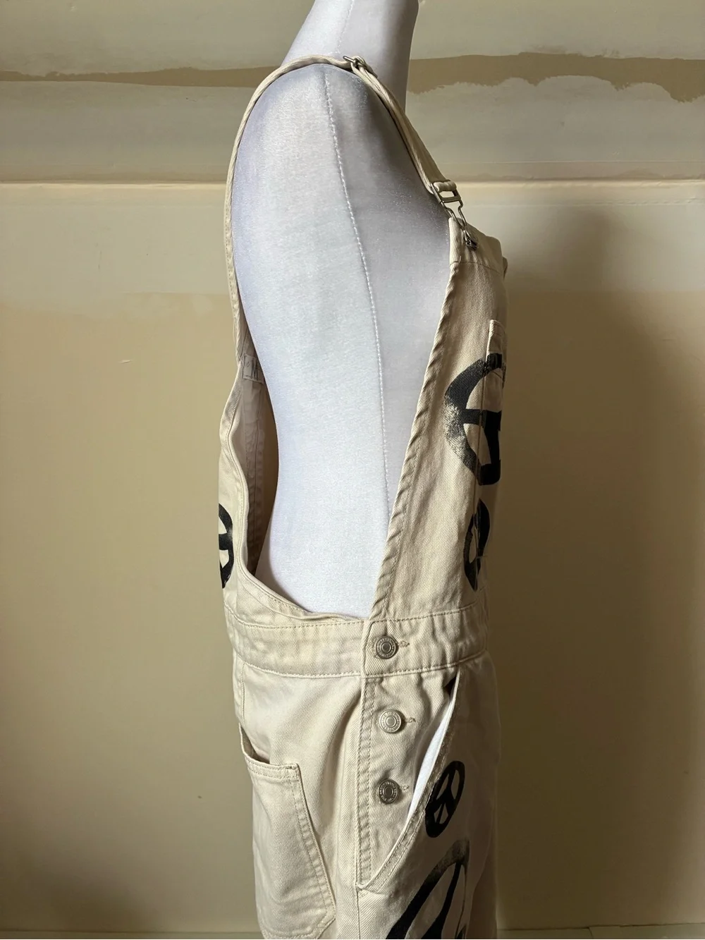 Free People Cream Peace Sign Boho Wide Leg Utility Jumpsuit Overalls size Medium